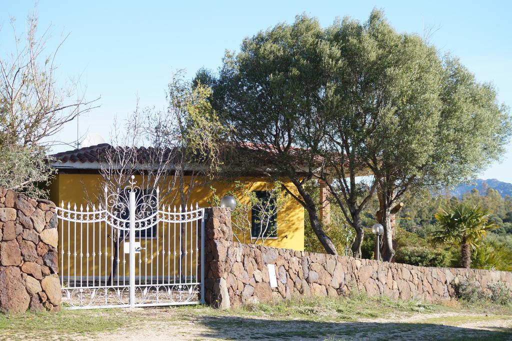 Cottage Fuile 'E Mare Orosei Exterior foto