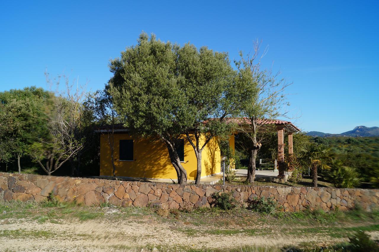Cottage Fuile 'E Mare Orosei Exterior foto